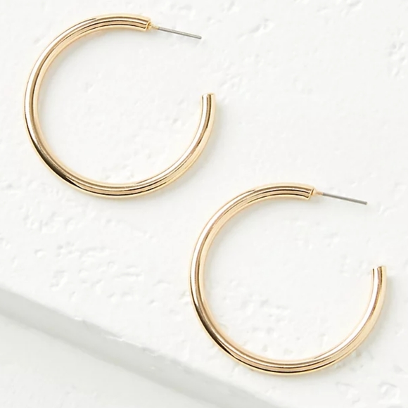 LOFT Jewelry - LOFT gold modern hoop earrings